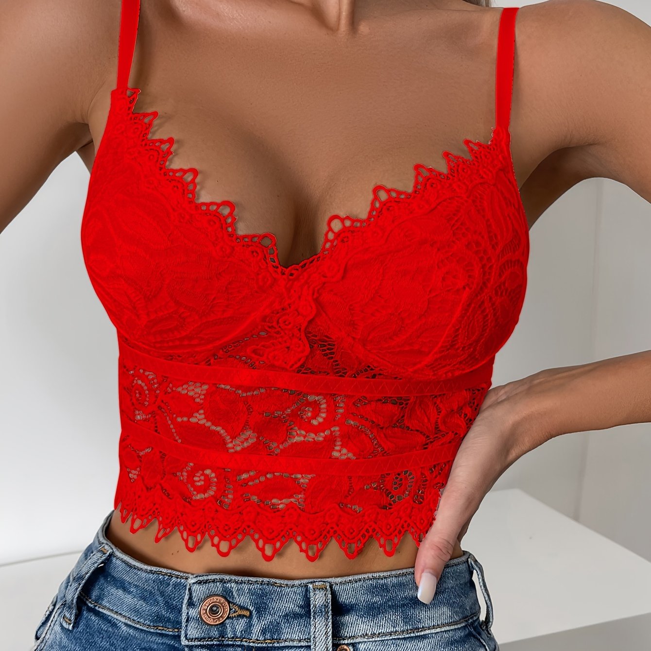 Haut camisole chic en dentelle bleue découpée florale pour femme - col en V, bordure festonnée, sexy et élégant, polyvalent pour la superposition ou le port en solo, haut à manches longues en dentelle